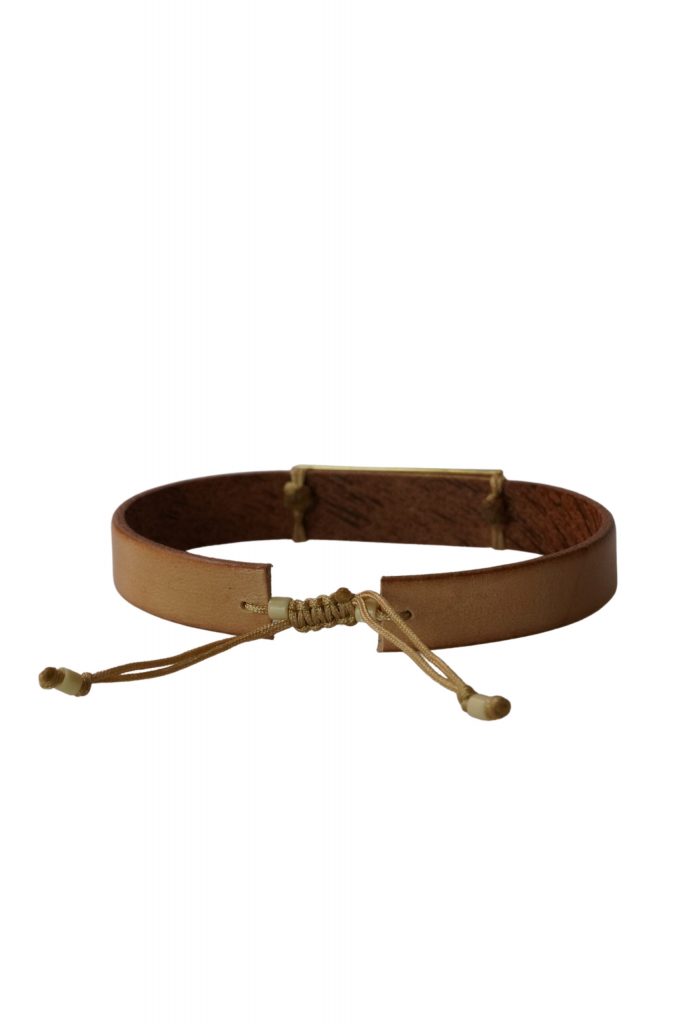 Ανδρικό βραχιολάκια με χάραξη και δερμάτινο λουράκι