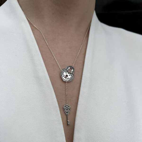 Κολιέ καρδιά με κλειδί