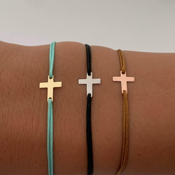 Βραχιολάκι με σταυρό