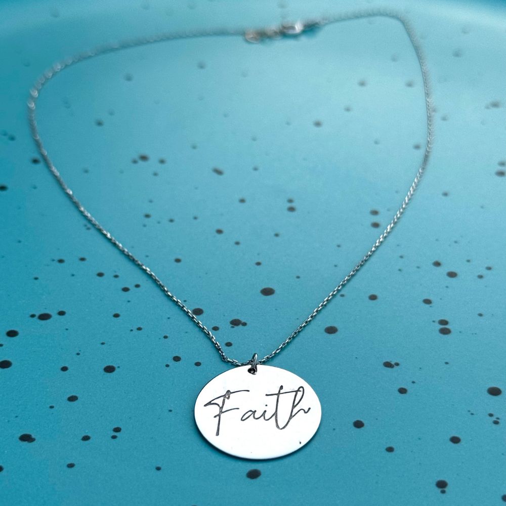 Κολιέ με χάραξη Faith
